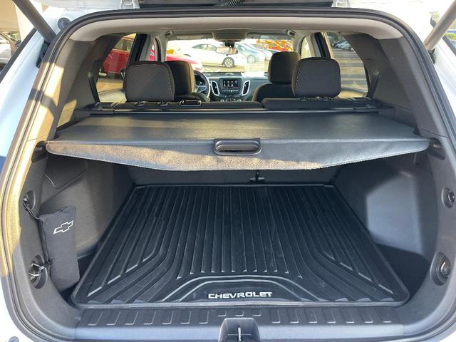 Photo of 2024 Summit White Chevrolet Equinox