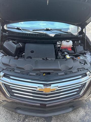 Photo of 2022 Black Cherry Metallic Chevrolet Traverse