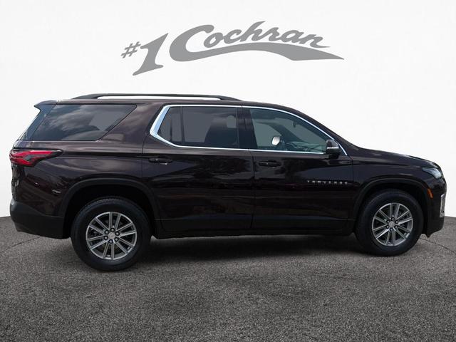 Photo of 2022 Black Cherry Metallic Chevrolet Traverse