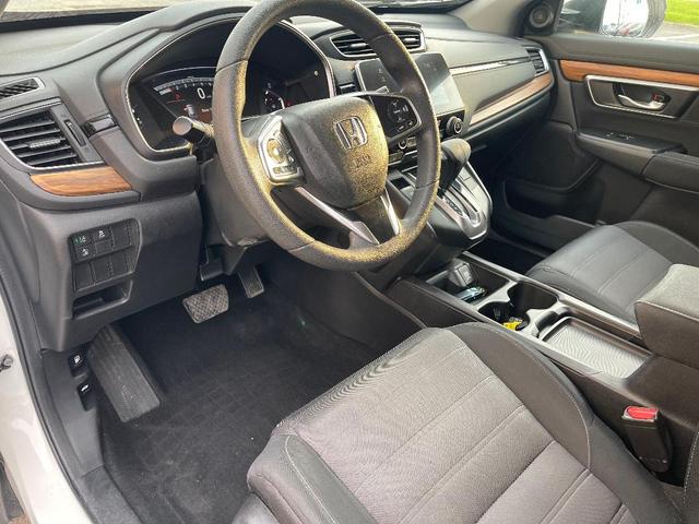 Photo of 2018 White Diamond Pearl Honda CR-V