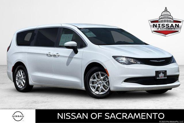 2022 Chrysler Voyager