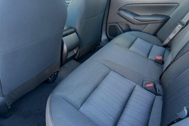 Photo of 2025 Super Black Clearcoat Nissan Altima
