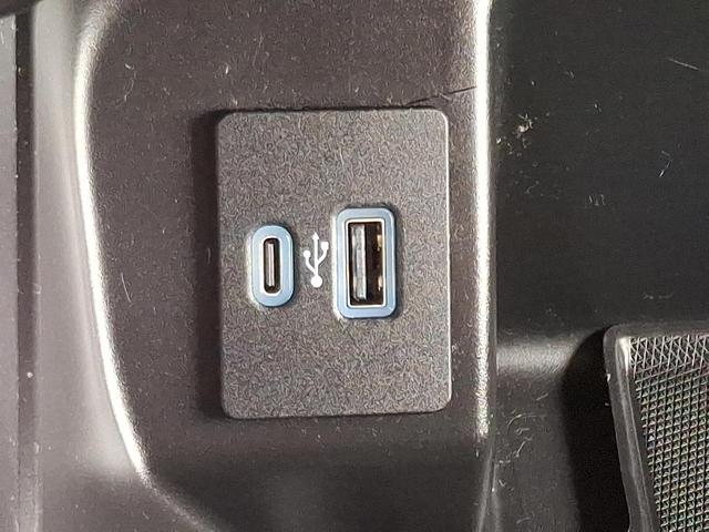 Photo of 2022 Iconic Silver Metallic Ford F-150
