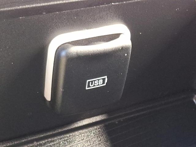 Photo of 2022 Bright White Clearcoat RAM 2500