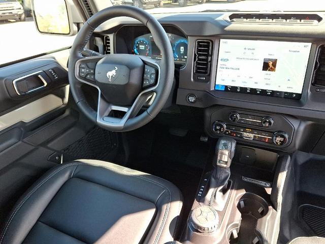 Photo of 2025 Desert Sand Ford Bronco