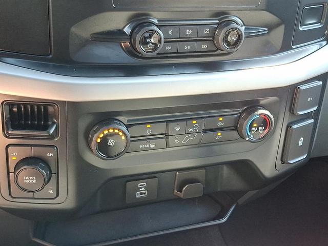 Photo of 2022 Iconic Silver Metallic Ford F-150