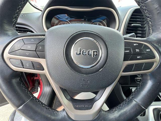 Photo of 2017 Black Jeep Cherokee
