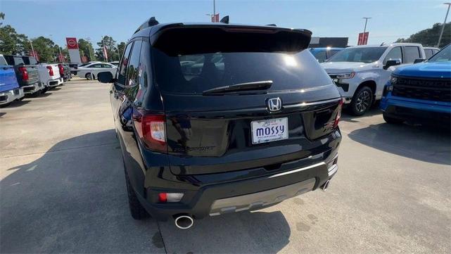 Photo of 2025 Black Honda Passport