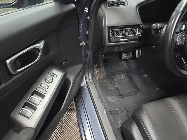 Photo of 2023 Gray Honda Civic