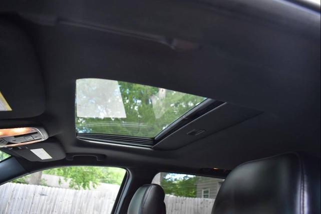 Photo of 2014 Bright White Clearcoat Jeep Grand Cherokee