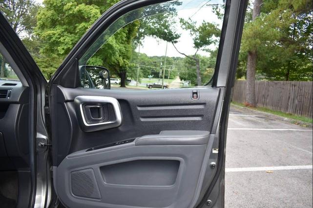 Photo of 2008 Gray Honda Ridgeline