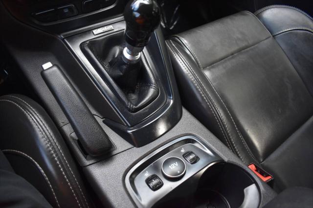 Photo of 2014 Oxford White Ford Focus ST