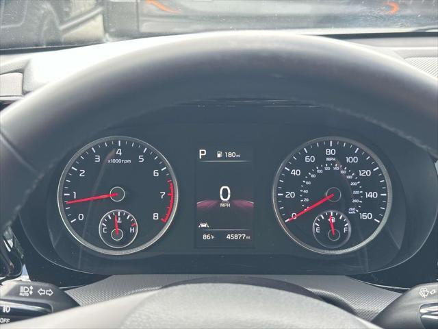 Photo of 2021 Glacial White Pearl Kia K5