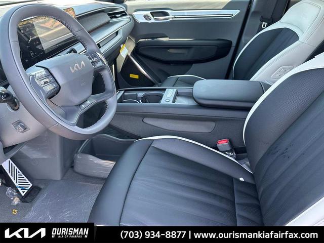 Photo of 2026 Ebony Kia EV9