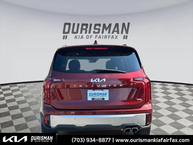 Photo of 2023 Dawning Red Kia Telluride
