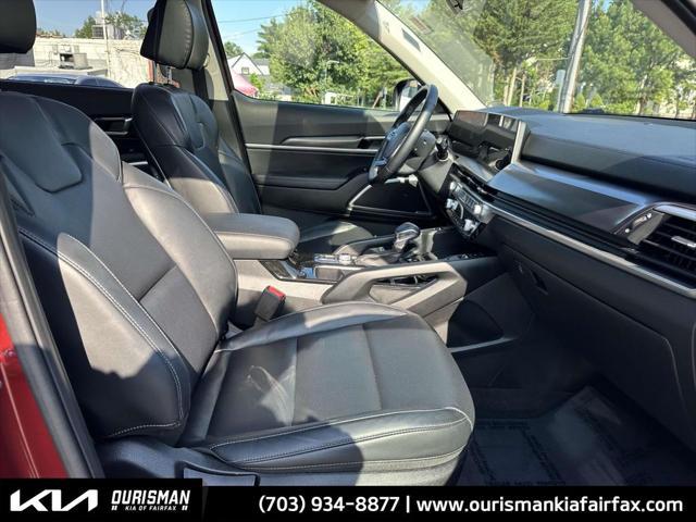 Photo of 2023 Dawning Red Kia Telluride