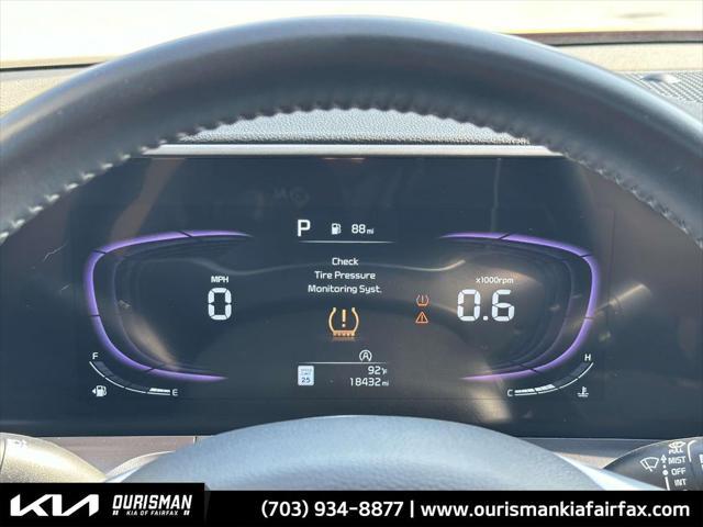 Photo of 2023 Dawning Red Kia Telluride
