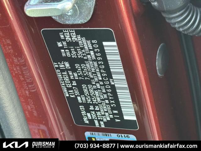 Photo of 2023 Dawning Red Kia Telluride