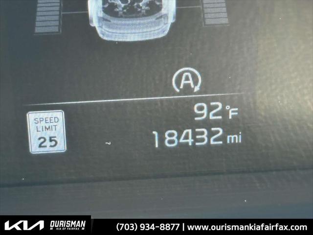 Photo of 2023 Dawning Red Kia Telluride