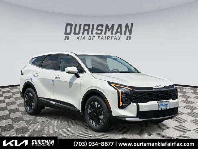 Photo of 2026 White Pearl Kia Sportage Hybrid
