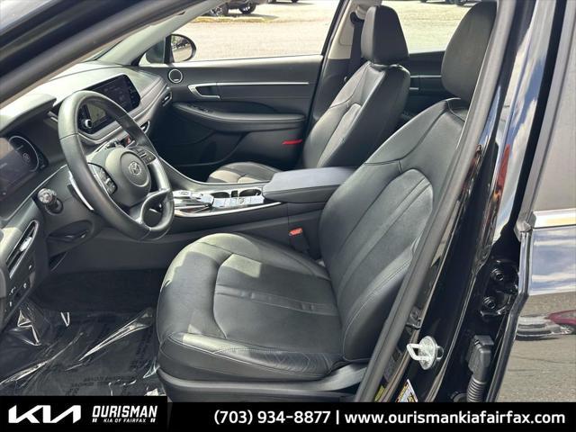 Photo of 2021 Phantom Black Hyundai SONATA