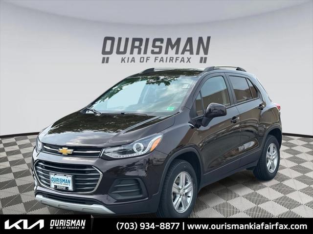 Photo of 2022 Black Cherry Metallic Chevrolet Trax