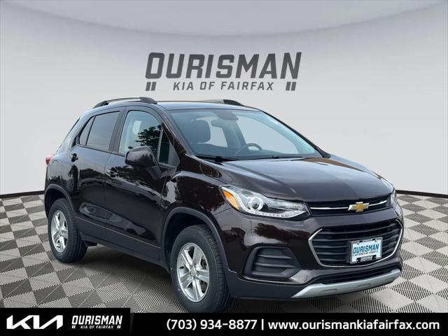 Photo of 2022 Black Cherry Metallic Chevrolet Trax