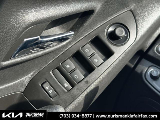 Photo of 2022 Black Cherry Metallic Chevrolet Trax