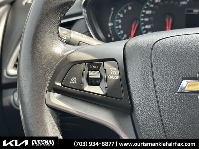 Photo of 2022 Black Cherry Metallic Chevrolet Trax