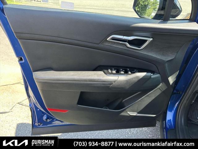 Photo of 2023 Sapphire Blue Kia Sportage