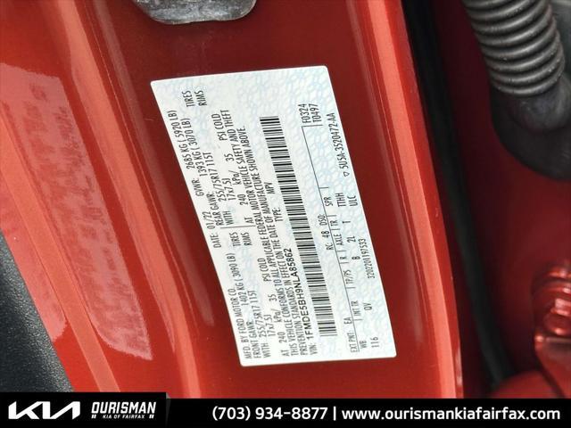 Photo of 2022 Hot Pepper Red Metallic Tinted Clearcoat Ford Bronco