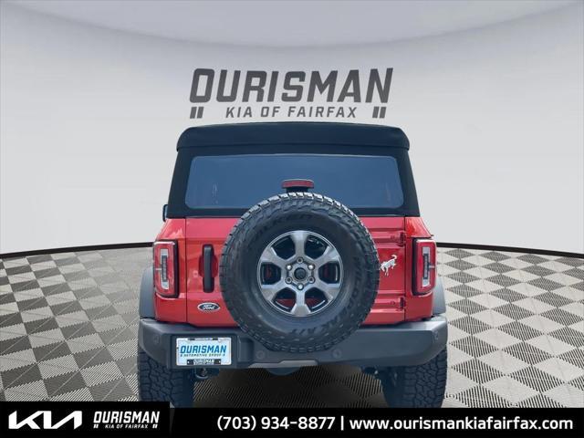 Photo of 2022 Hot Pepper Red Metallic Tinted Clearcoat Ford Bronco