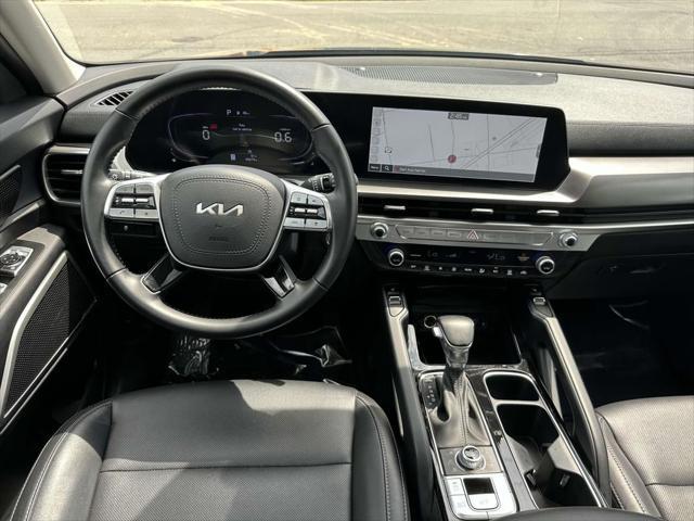 Photo of 2023 Midnight Lake Blue Kia Telluride
