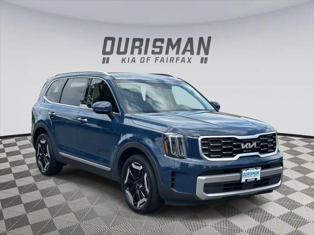 Photo of 2023 Midnight Lake Blue Kia Telluride