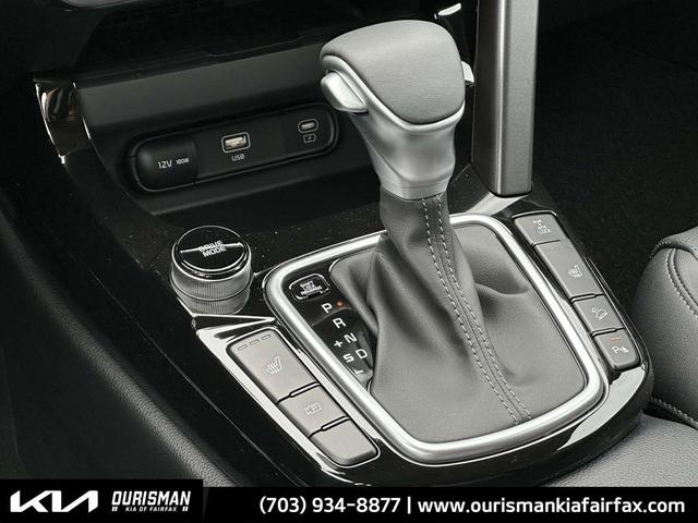 Photo of 2025 Gravity Gray Kia Seltos