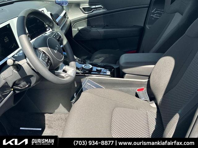 Photo of 2025 Fusion Black Kia Sportage Hybrid