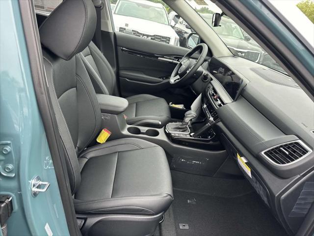 Photo of 2025 Blue Kia Seltos