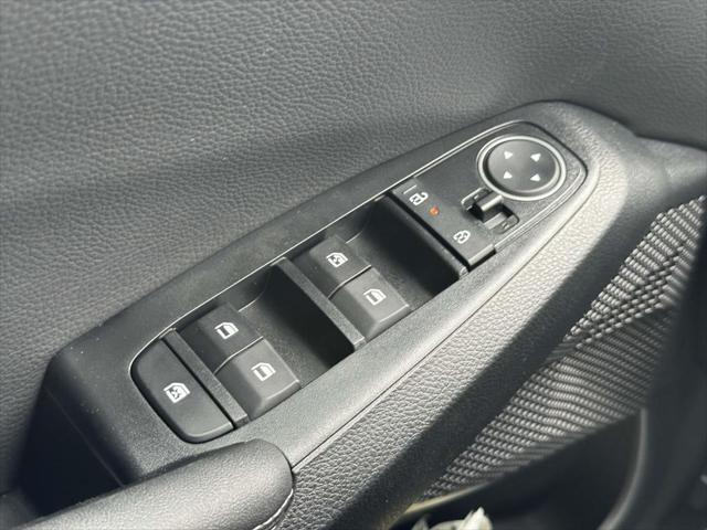 Photo of 2025 Blue Kia Seltos