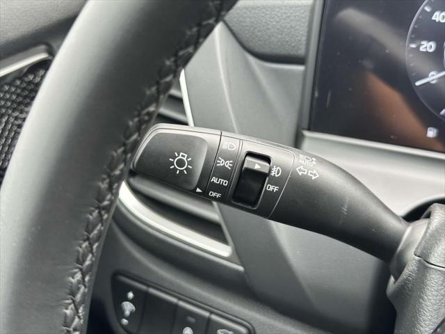 Photo of 2025 Blue Kia Seltos