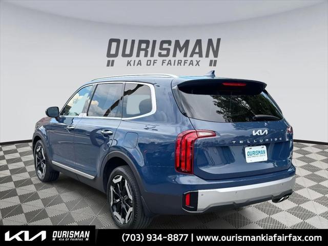 Photo of 2023 Midnight Lake Blue Kia Telluride