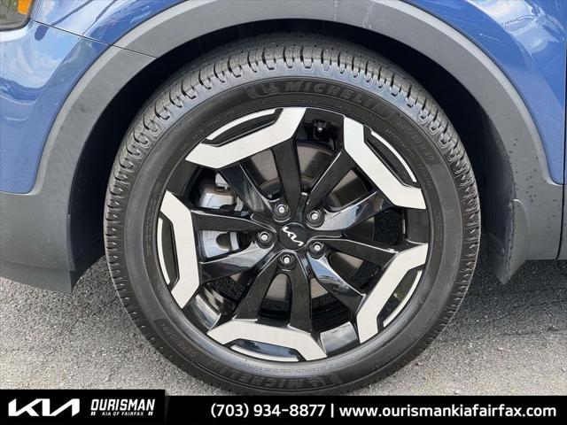 Photo of 2023 Midnight Lake Blue Kia Telluride
