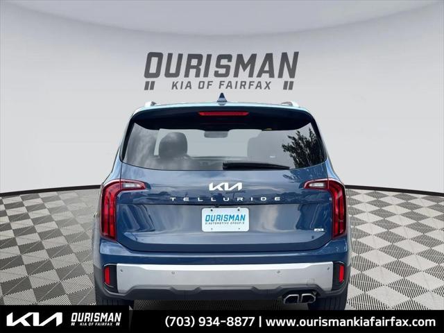 Photo of 2023 Midnight Lake Blue Kia Telluride