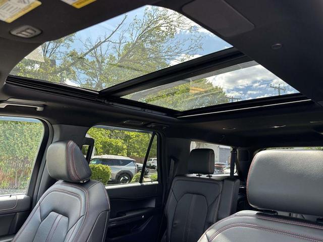 Photo of 2024 Dark Matter Gray Metallic Ford Expedition Max