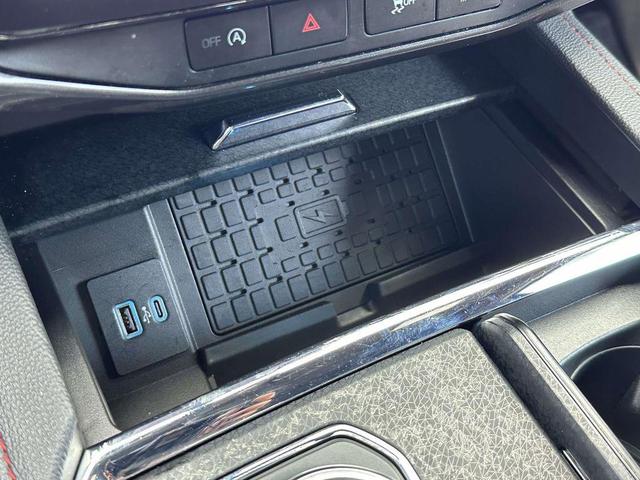 Photo of 2024 Dark Matter Gray Metallic Ford Expedition Max