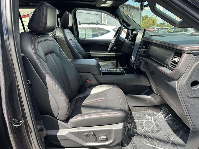 Photo of 2024 Dark Matter Gray Metallic Ford Expedition Max