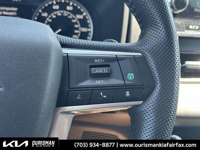Photo of 2022 Mercury Gray Metallic Mitsubishi Outlander