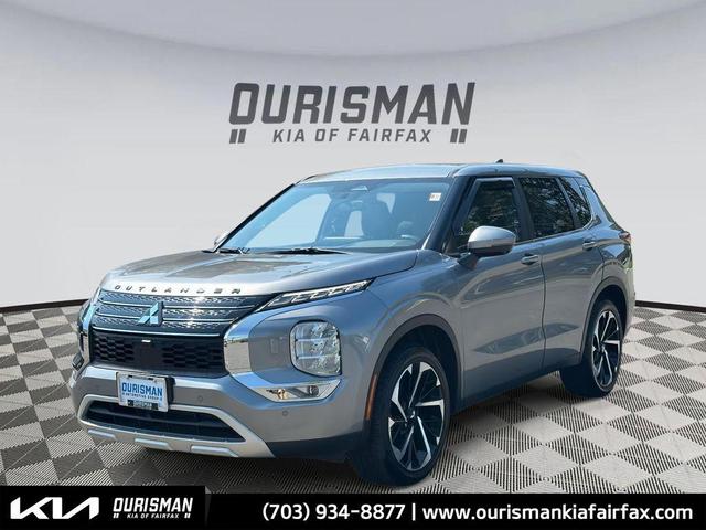 Photo of 2022 Mercury Gray Metallic Mitsubishi Outlander