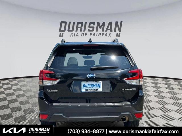 Photo of 2022 Crystal Black Subaru Forester