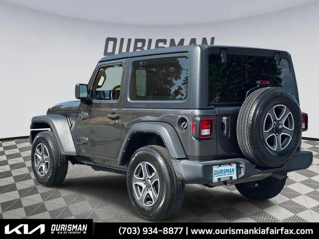 Photo of 2022 Granite Crystal Metallic Clearcoat Jeep Wrangler