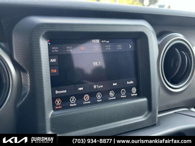 Photo of 2022 Granite Crystal Metallic Clearcoat Jeep Wrangler